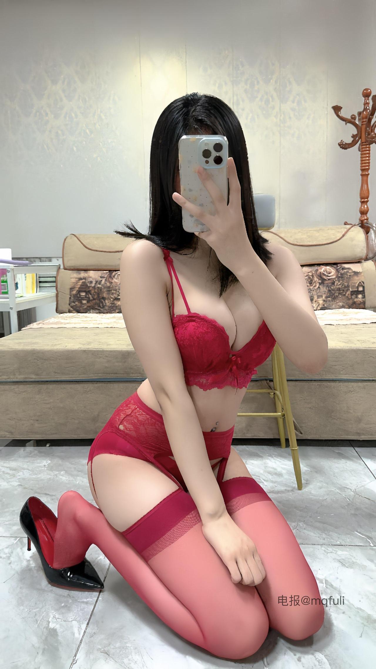 抖音 极品小姨 微密圈  NO.012期 【60P】最新至：