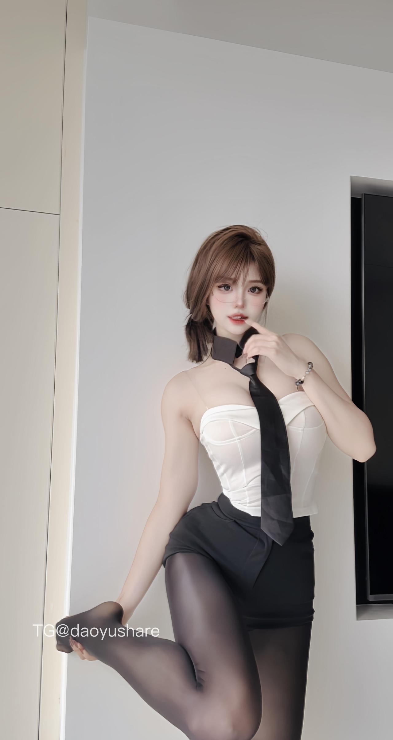 抖音 空心柚七 岛遇 NO.003期 【12P5V】最新至：