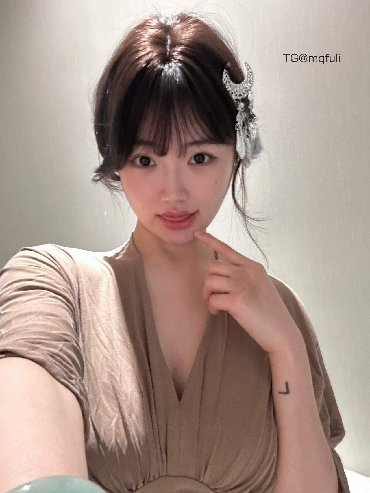 抖音 张洛洛 岛遇 NO.001期 【20P2V】最新至：2