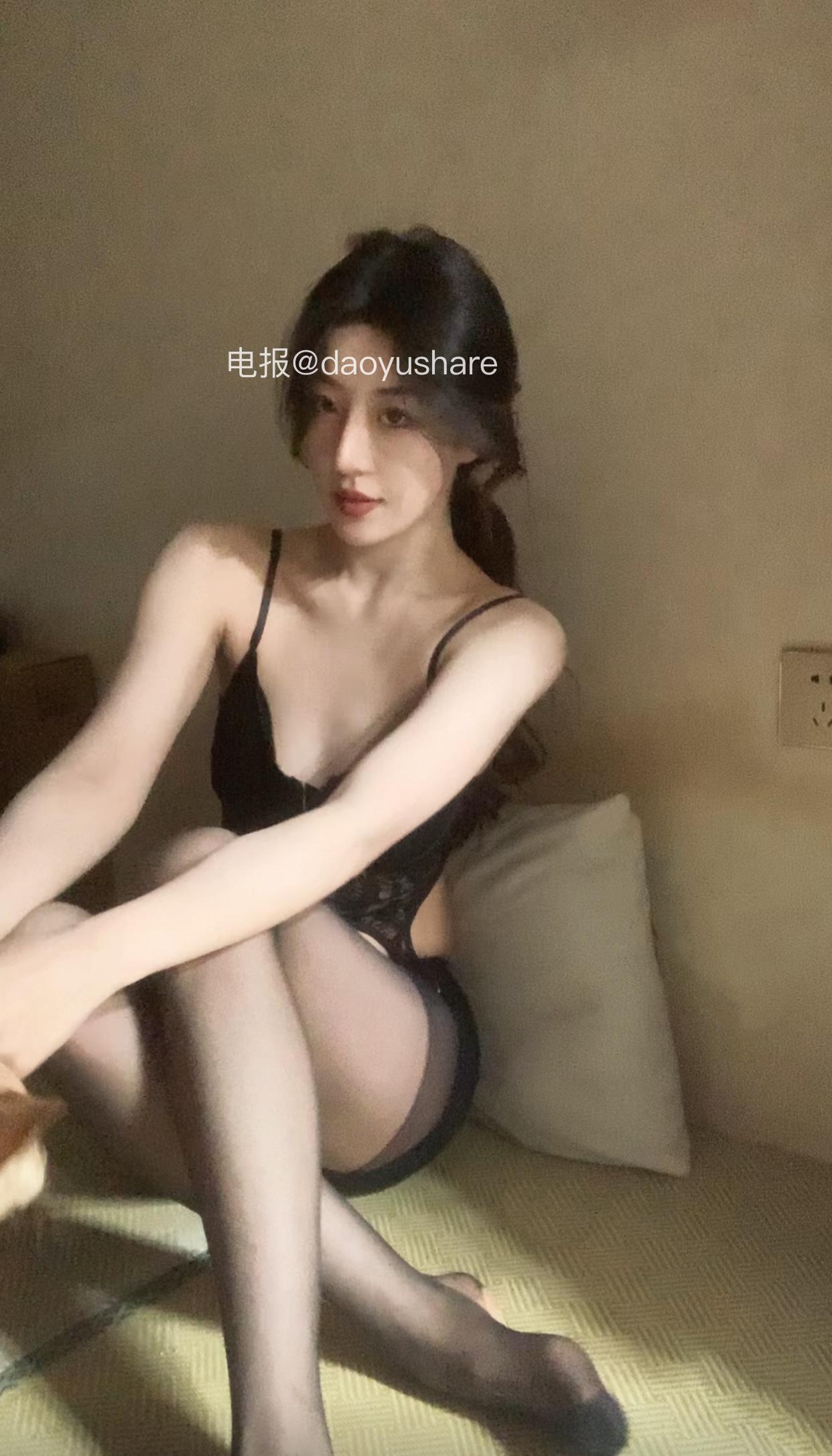 抖音 东北范one 岛遇 NO.003期 【33P1V】最新