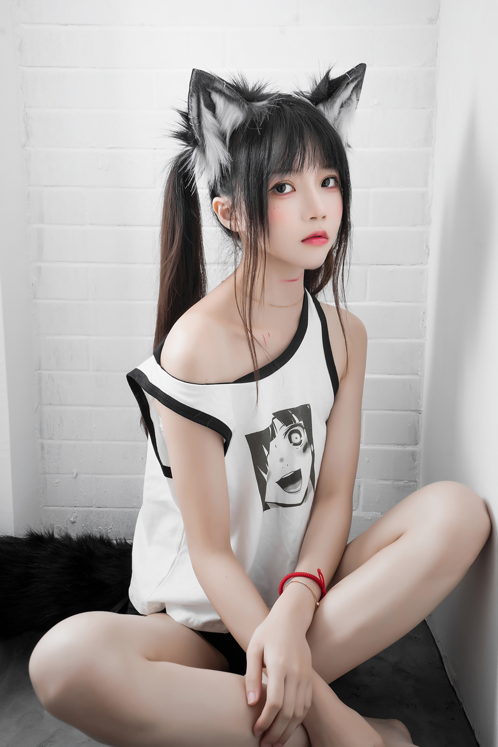 桜桃喵 - 狼崽崽 [60P1G]