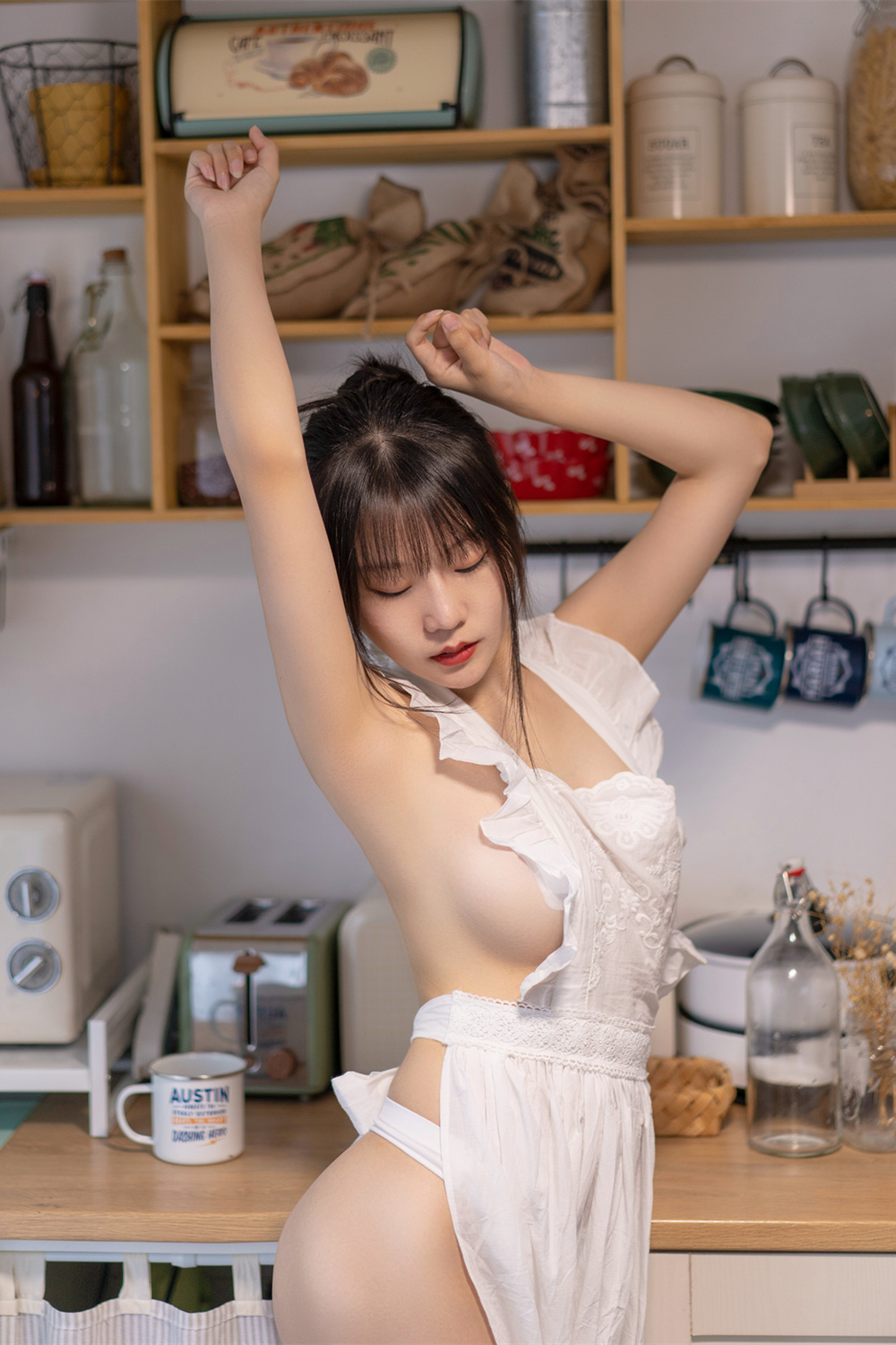 香草喵露露 NO.014 厨娘 [55P1V-3.91GB]