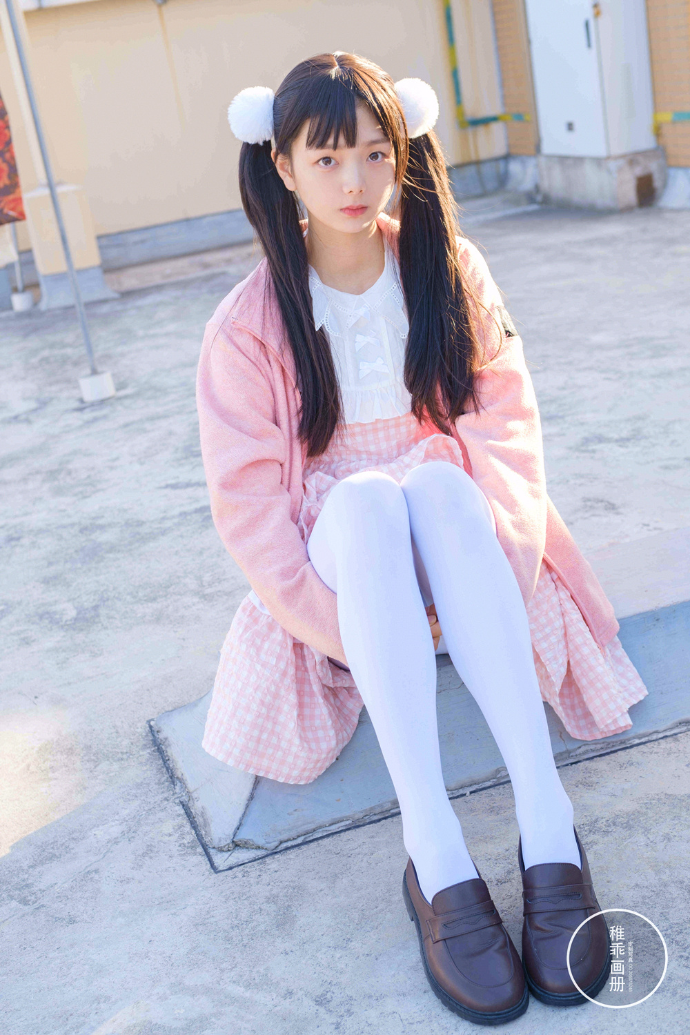 稚乖画册 晴空-06 赤西夜夜 天台粉裙白丝双马尾 [82P